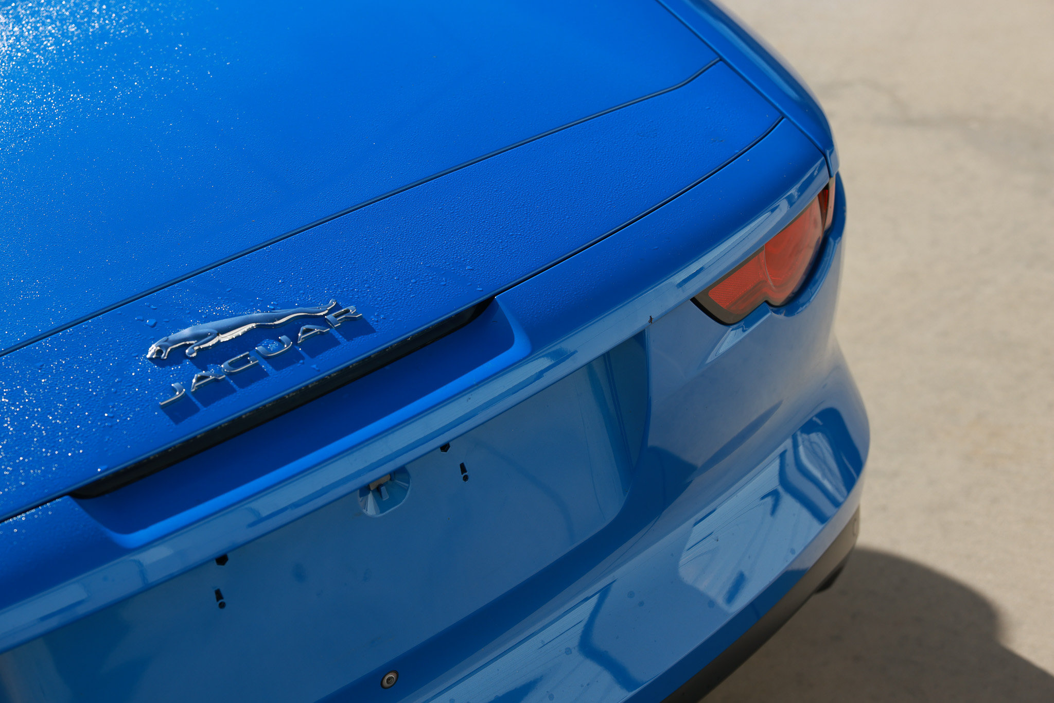 Used 2018 Jaguar F-TYPE Convertible RWD image 53