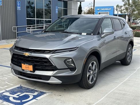 Used 2023 Chevrolet Blazer LT image 7