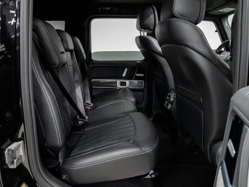 Used 2022 Mercedes-Benz G 550 image 31