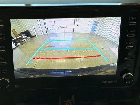 Used 2021 Toyota Corolla LE image 19