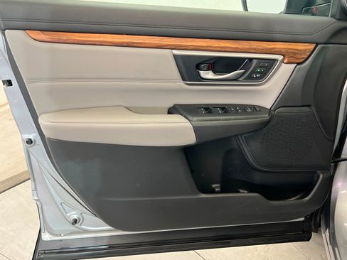 Used 2022 Honda CR-V Touring image 14
