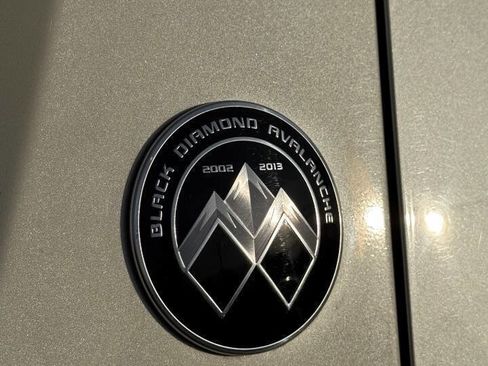 Used 2013 Chevrolet Avalanche LTZ image 5