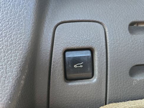 Used 2013 Ford Edge SEL image 13