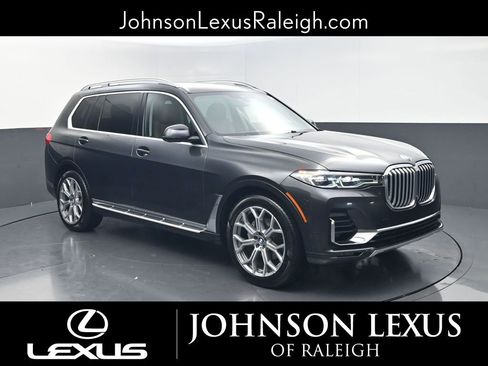 Used 2020 BMW X7 xDrive40i w/ Cold Weather Package image 3