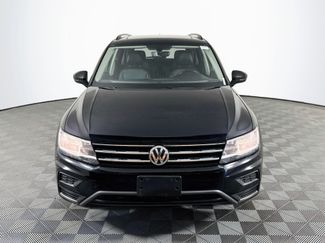 Used 2019 Volkswagen Tiguan SE w/ Panoramic Sunroof Package FWD video 2