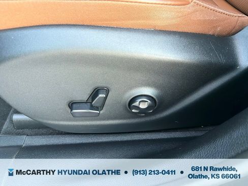 Used 2019 Jeep Cherokee Overland AWD/4WD image 26
