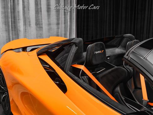 Used 2022 McLaren 765LT image 56