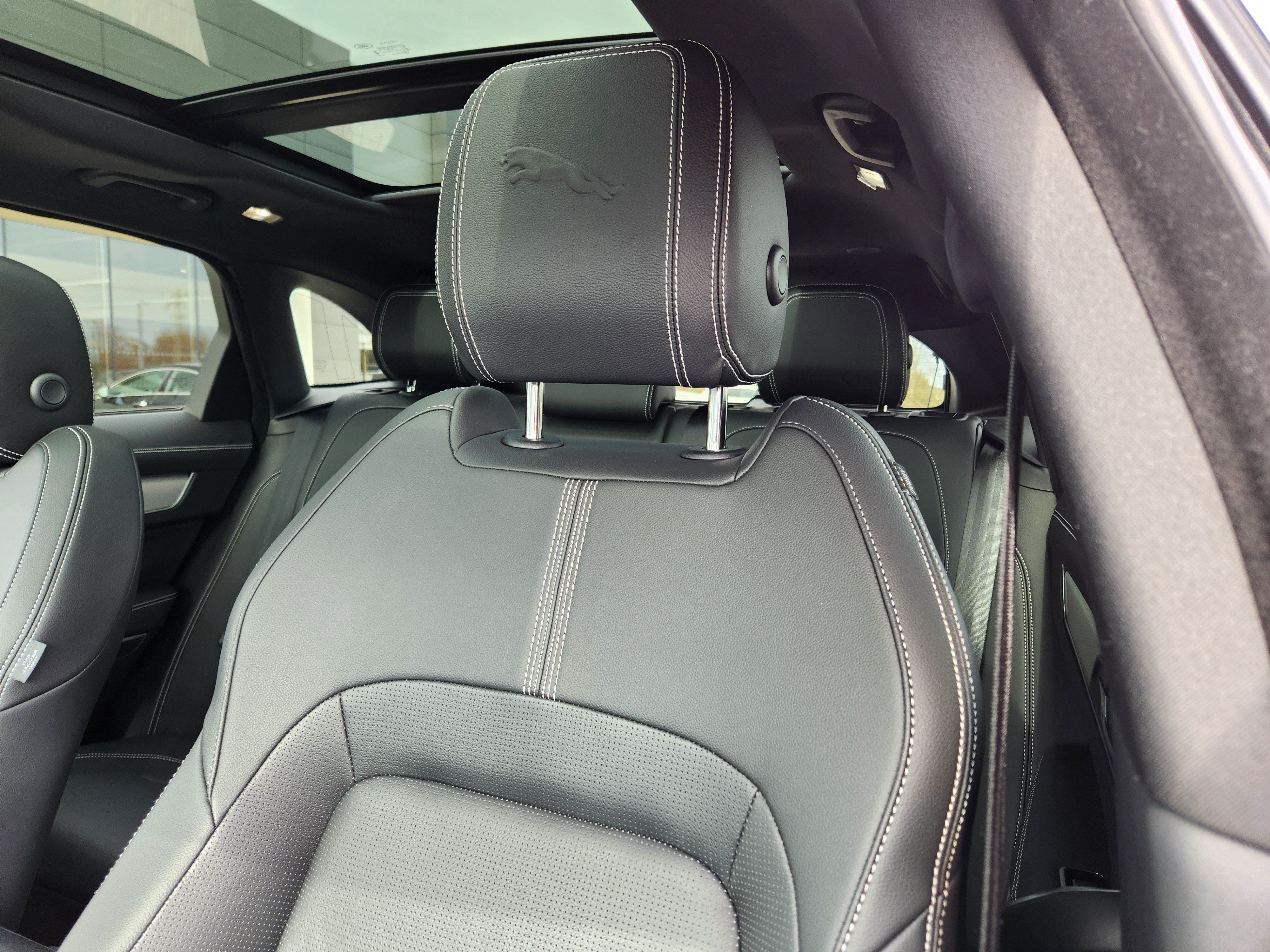 Certified 2026 Jaguar F-PACE R-Dynamic S AWD/4WD image 11