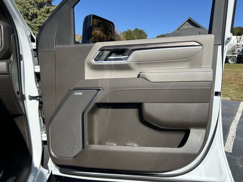 New 2026 Chevrolet Silverado 3500 LTZ w/ LTZ Premium Package image 61