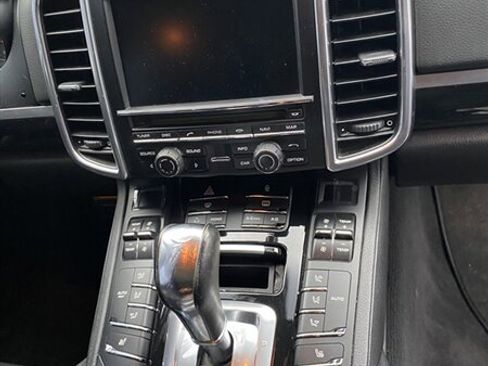 Used 2012 Porsche Cayenne image 7