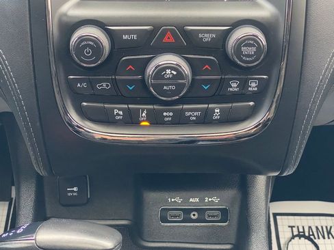 Used 2020 Dodge Durango R/T w/ SRT Interior Appearance Group AWD/4WD image 26