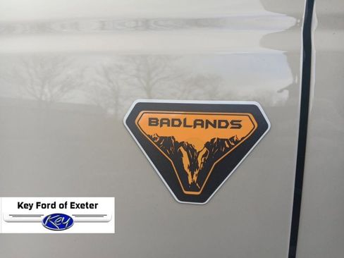 New 2025 Ford Bronco Badlands image 6