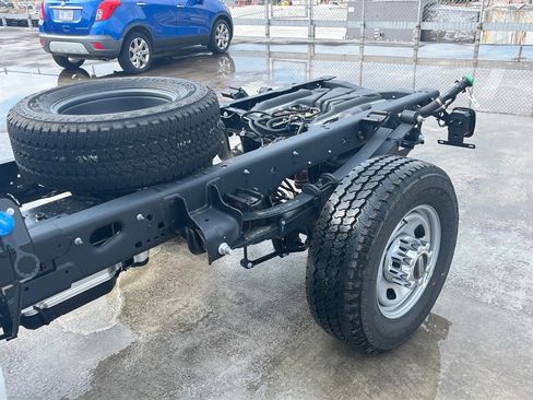 New 2026 Ford F350 XL w/ XL Chrome Package image 31