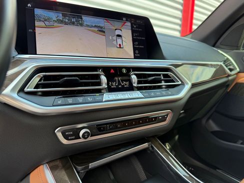 Used 2022 BMW X5 sDrive40i w/ M Sport Package RWD image 25