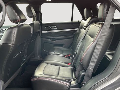 Used 2018 Ford Explorer Sport w/ Equipment Group 401A image 12
