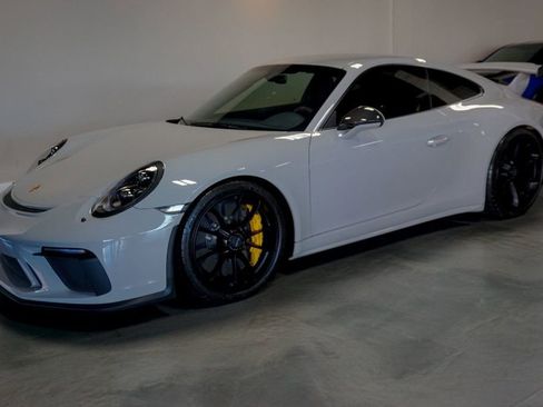 Used 2018 Porsche 911 GT3 image 3