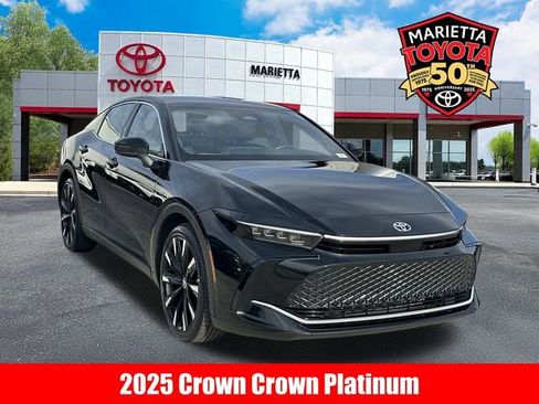 Used 2025 Toyota Crown Platinum image 1