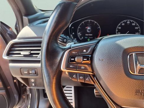 Used 2019 Honda Accord Sport image 16