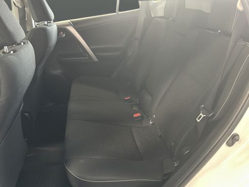 Used 2016 Toyota RAV4 XLE w/ Convenience Package AWD/4WD image 23
