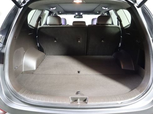 Used 2019 Hyundai Santa Fe Limited image 13