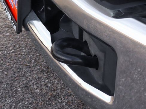 Used 2017 Ford F550 2WD Regular Cab Super Duty image 53