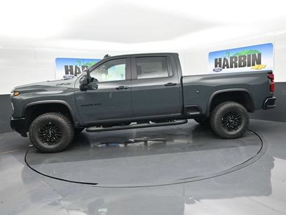 New 2026 Chevrolet Silverado 2500 ZR2 w/ LPO, Dark Essentials Package