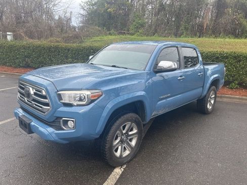 Used 2019 Toyota Tacoma Limited image 22