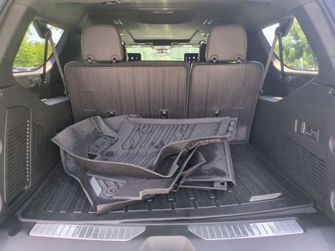 Used 2026 GMC Yukon XL AT4 Ultimate w/ LPO, Floor Liner Package AWD/4WD image 6