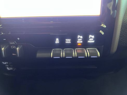 Used 2026 RAM 2500 Big Horn AWD/4WD image 58
