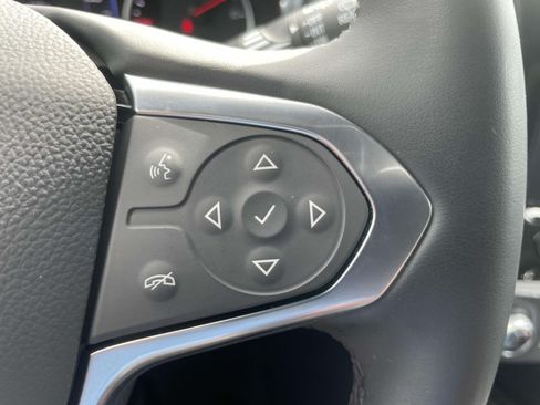 Used 2023 Chevrolet Traverse Premier FWD image 24