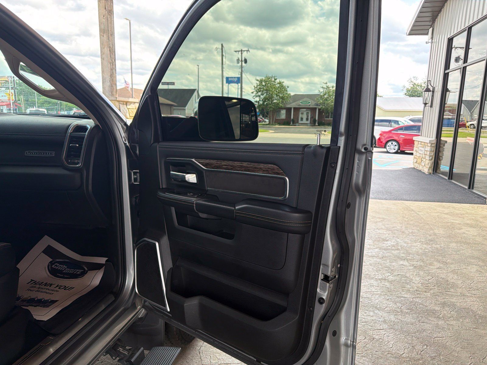Used 2021 RAM 2500 Laramie w/ Chrome Appearance Group RWD image 7