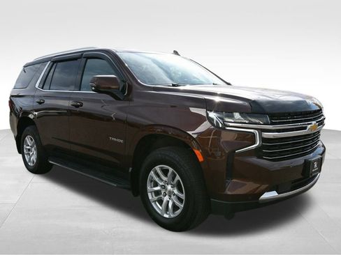 Used 2022 Chevrolet Tahoe LT w/ Luxury Package AWD/4WD image 10