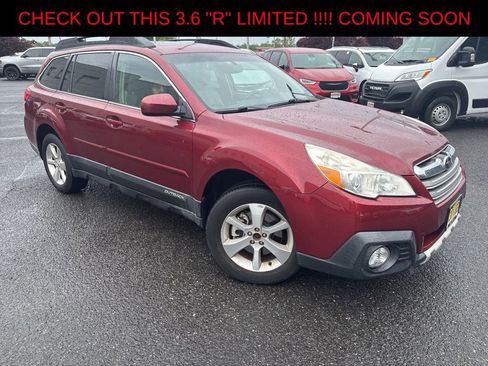 Used 2013 Subaru Outback 3.6R Limited w/ Moonroof Pkg AWD/4WD image 6