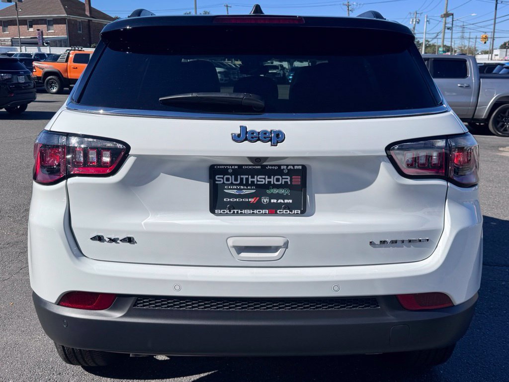 New 2026 Jeep Compass Limited w/ Sun, Sound & Navigation Group AWD/4WD image 6