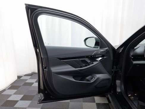 New 2026 BMW 530i xDrive w/ Premium Package AWD/4WD image 4