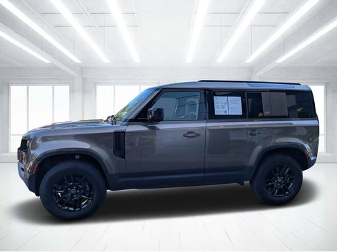 Used 2025 Land Rover Defender 110 S AWD/4WD image 6