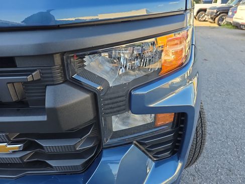 Used 2024 Chevrolet Silverado 1500 Custom AWD/4WD image 31