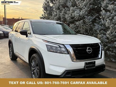 Used 2024 Nissan Pathfinder S AWD/4WD image 11