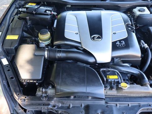Used 2002 Lexus SC 430 Convertible RWD image 32