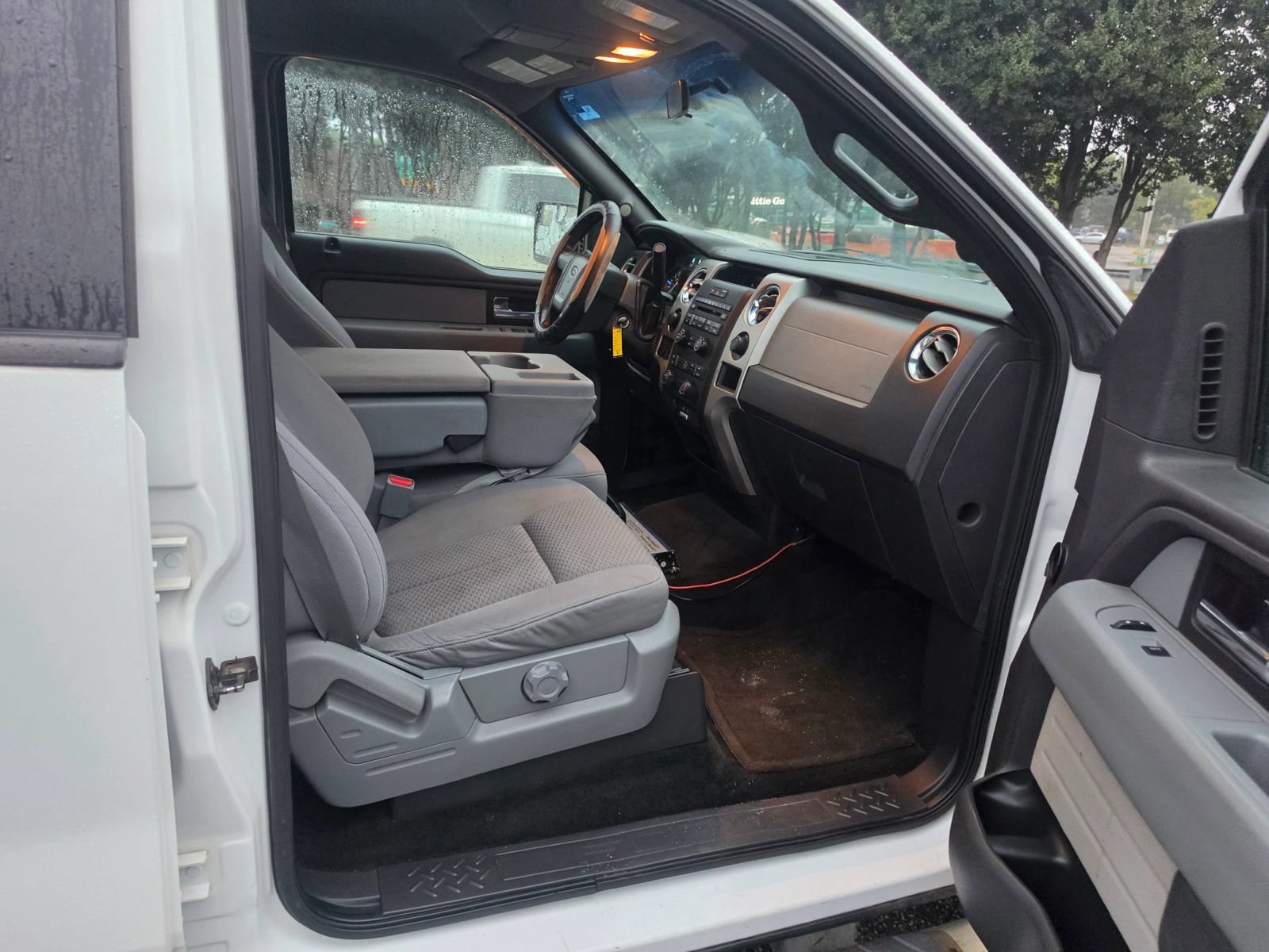 Used 2014 Ford F150 XLT w/ Trailer Tow Package AWD/4WD image 10
