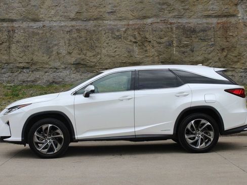 Used 2018 Lexus RX 450hL Luxury w/ Accessory Package AWD/4WD image 3