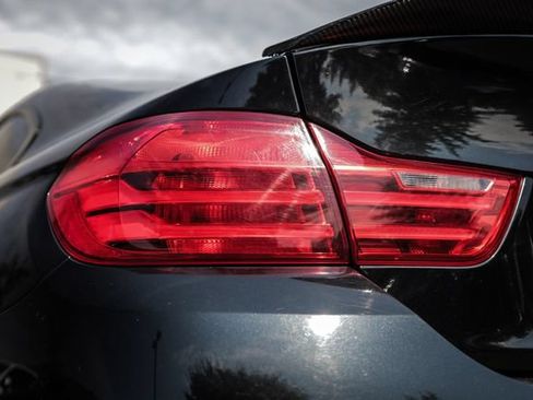 Used 2015 BMW M4 Coupe RWD image 18