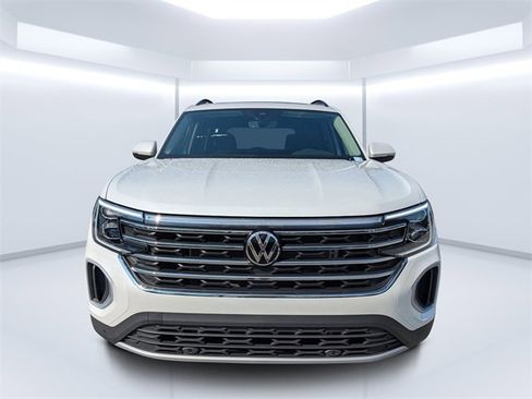 New 2026 Volkswagen Atlas SE image 8
