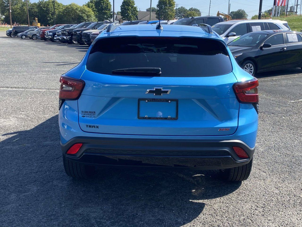 Used 2025 Chevrolet Trax RS FWD image 7