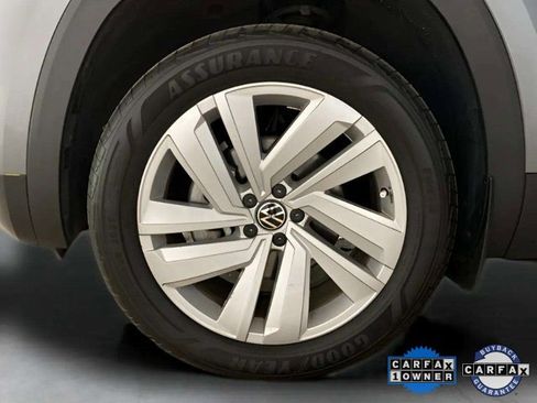 Used 2023 Volkswagen Atlas Cross Sport SE w/ Panoramic Sunroof Package image 28