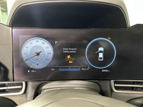 Certified 2023 Hyundai Elantra SEL w/ Convenience Package image 17