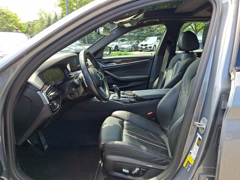 Used 2023 BMW 530e xDrive w/ Premium Package AWD/4WD image 14
