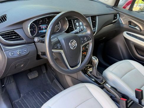 Used 2019 Buick Encore Essence AWD/4WD image 4