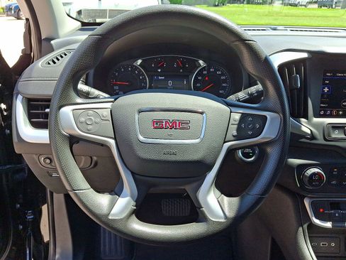 Certified 2023 GMC Terrain SLE w/ Driver Convenience Package FWD image 16