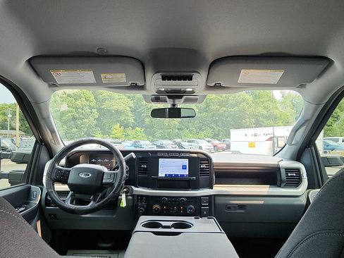 Used 2024 Ford F250 XL w/ STX Appearance Package AWD/4WD image 24